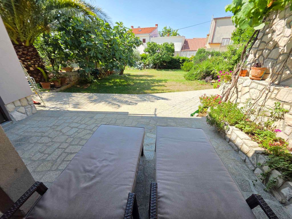 Studio mit Garten und Klimaanlage