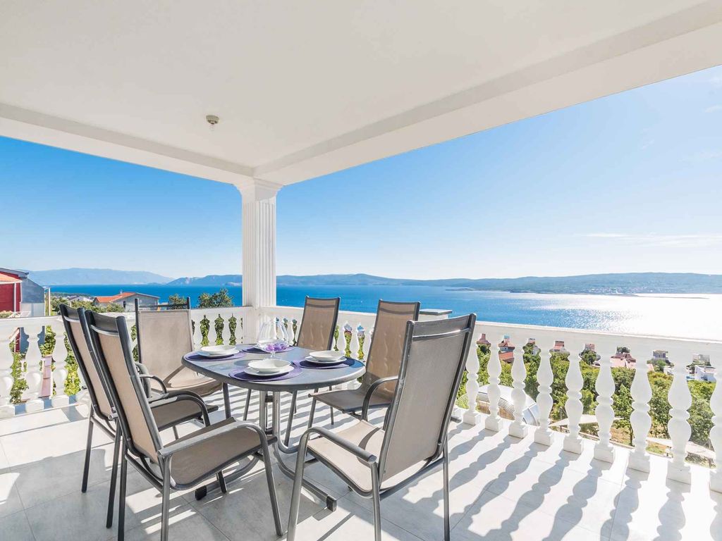 Ferienwohnung mit Terrasse und Klimaanlage