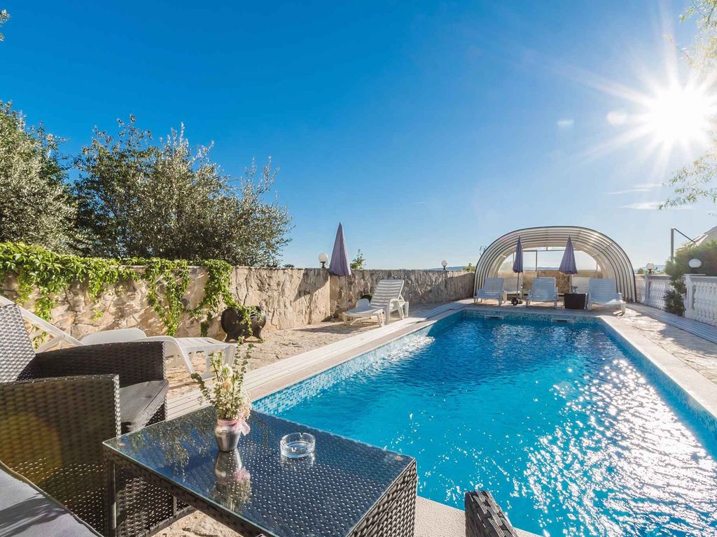 Ferienwohnung mit Pool