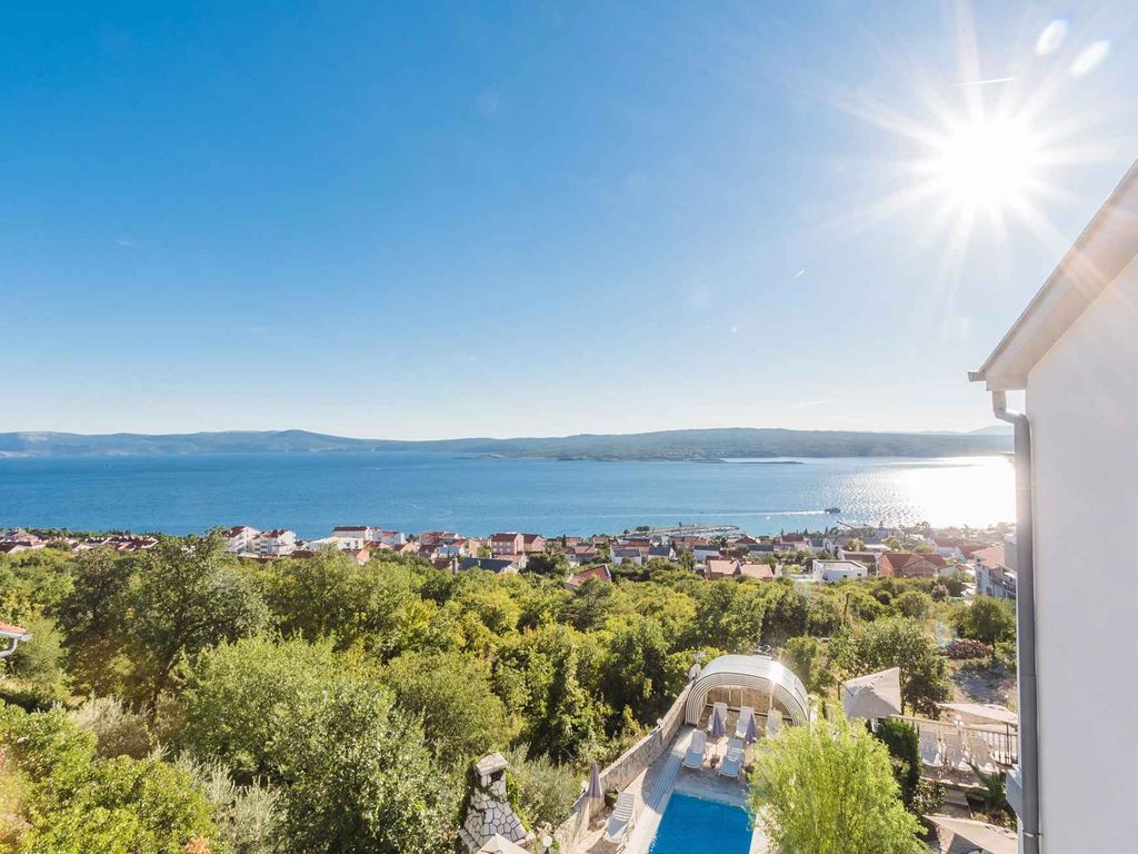 Ferienwohnung mit Klimaanlage und Pool