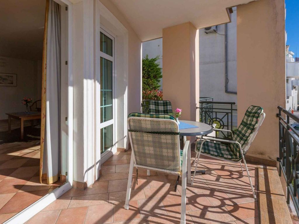Ferienwohnung mit Klimaanlage und Terrasse