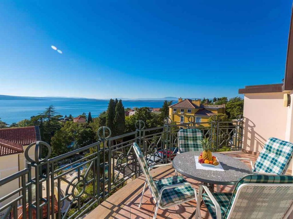 Ferienwohnung mit Balkon und Klimaanlage