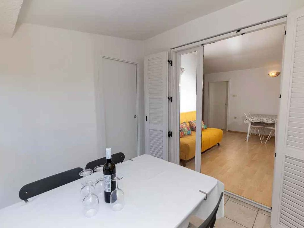 Ferienwohnung mit Balkon und Meerblick