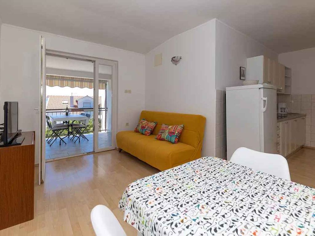 Ferienwohnung mit Balkon und Meerblick
