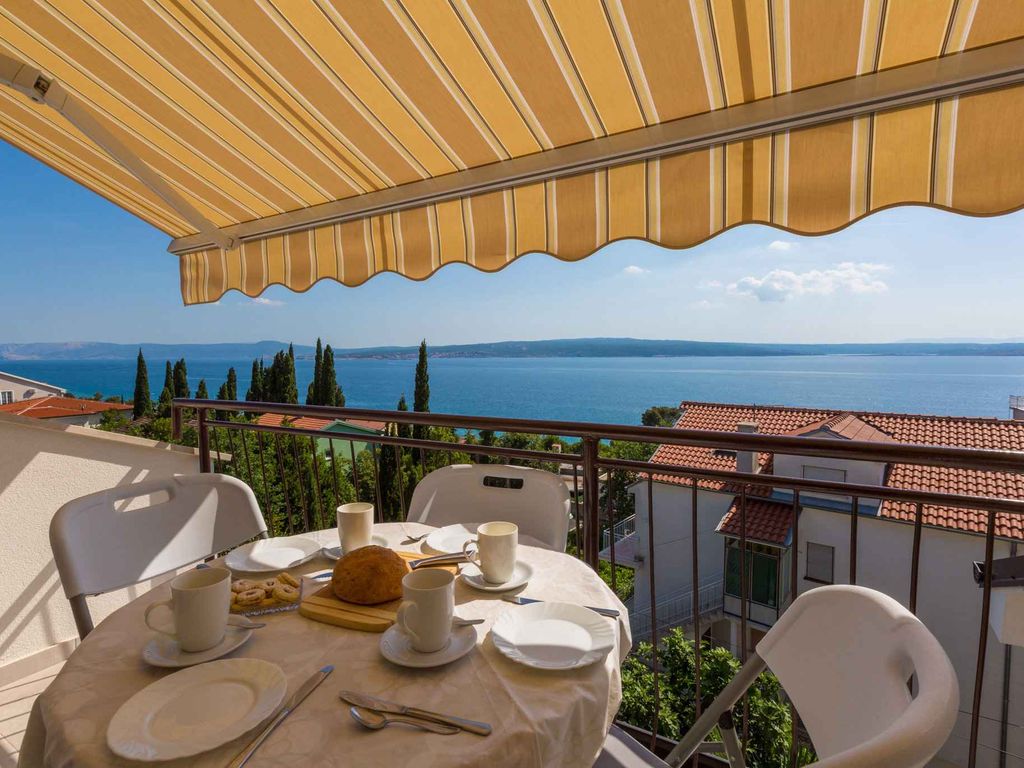 Ferienwohnung mit Balkon und Meerblick