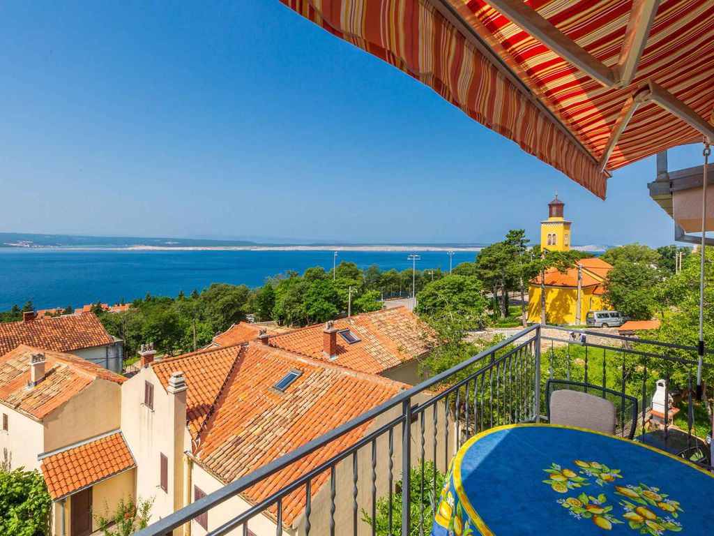 Ferienwohnung mit Balkon und Meerblick