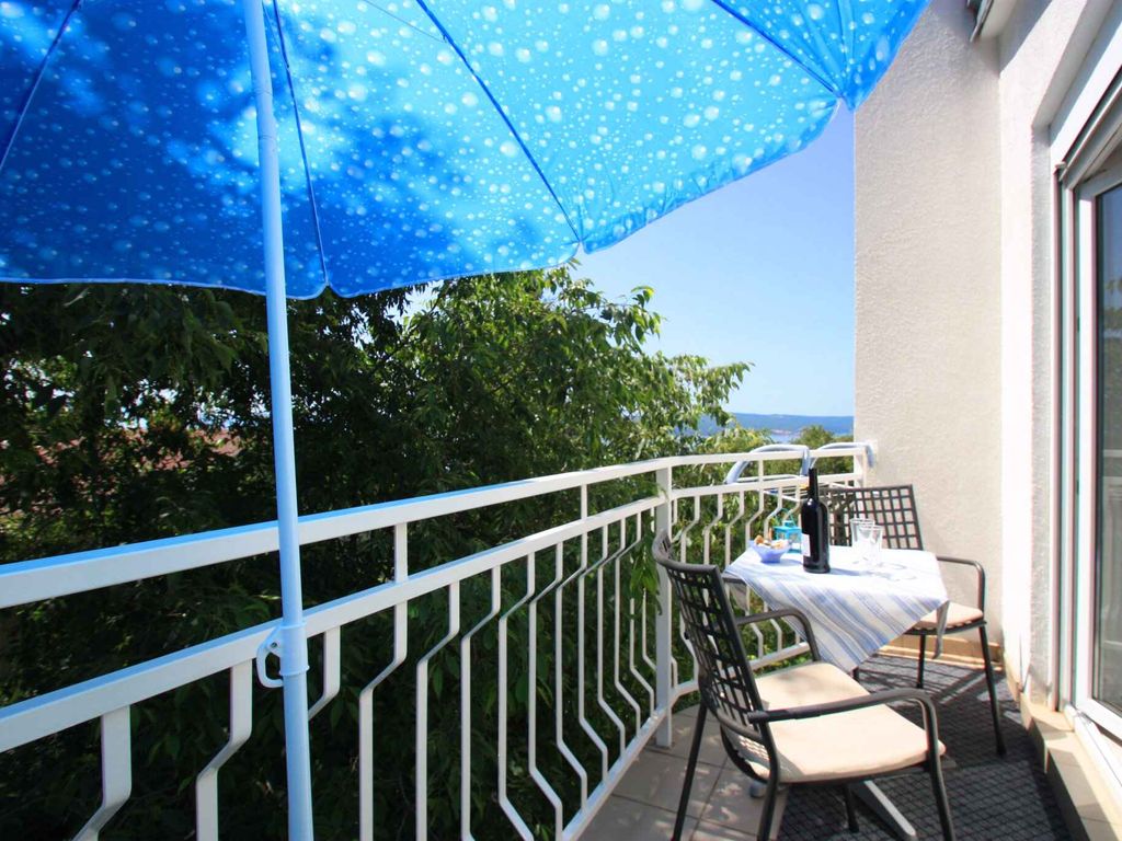 Ferienwohnung mit Balkon und Meerblick
