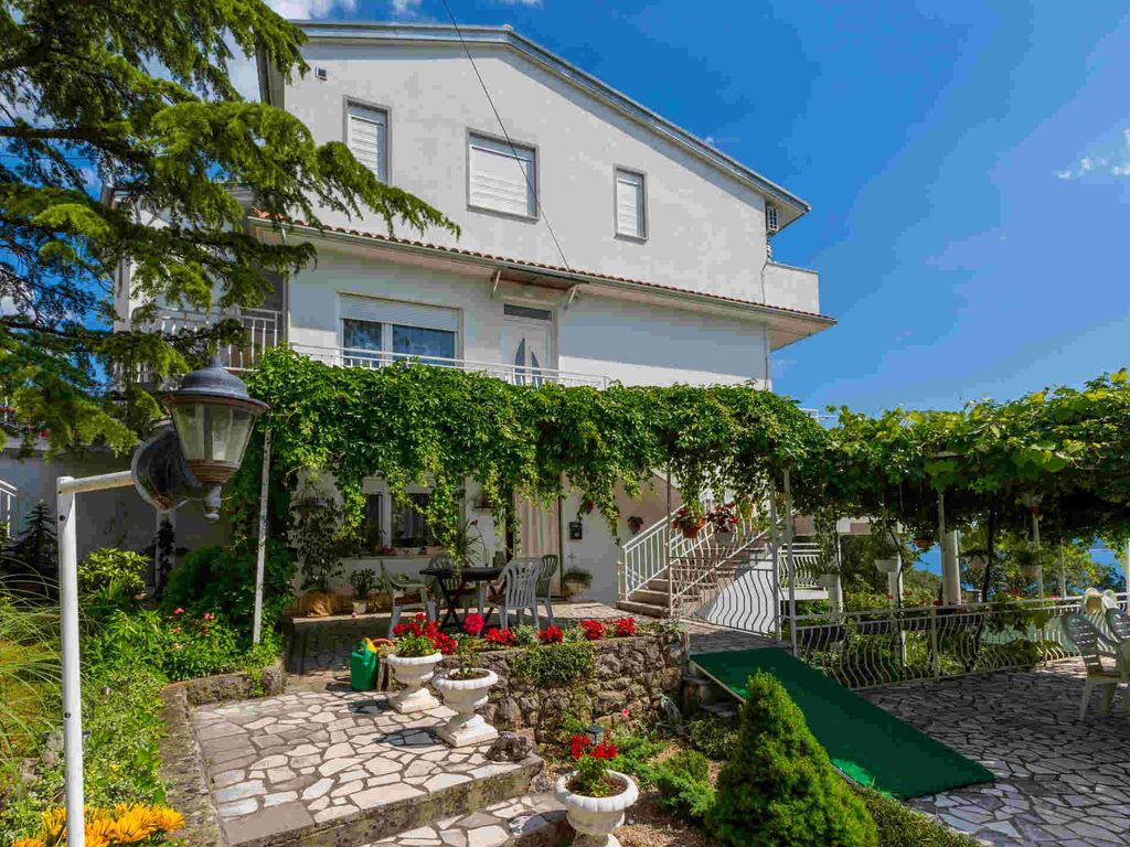 Ferienwohnung mit Balkon und Meerblick