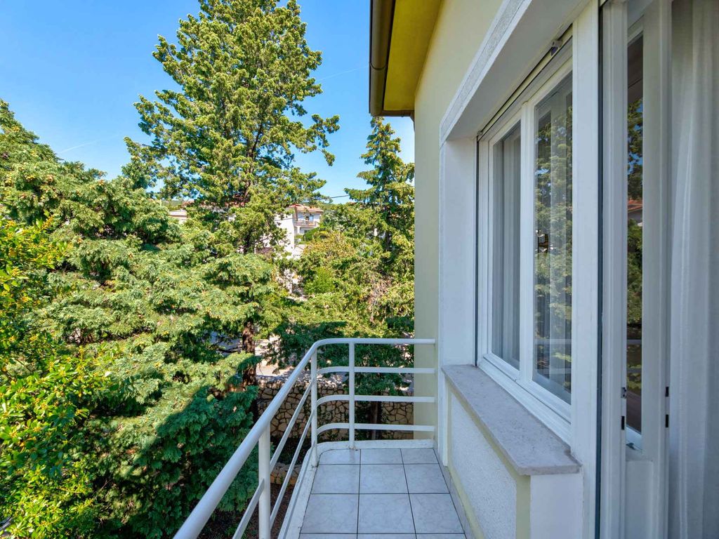 Ferienwohnung mit Balkon und Klimaanlage