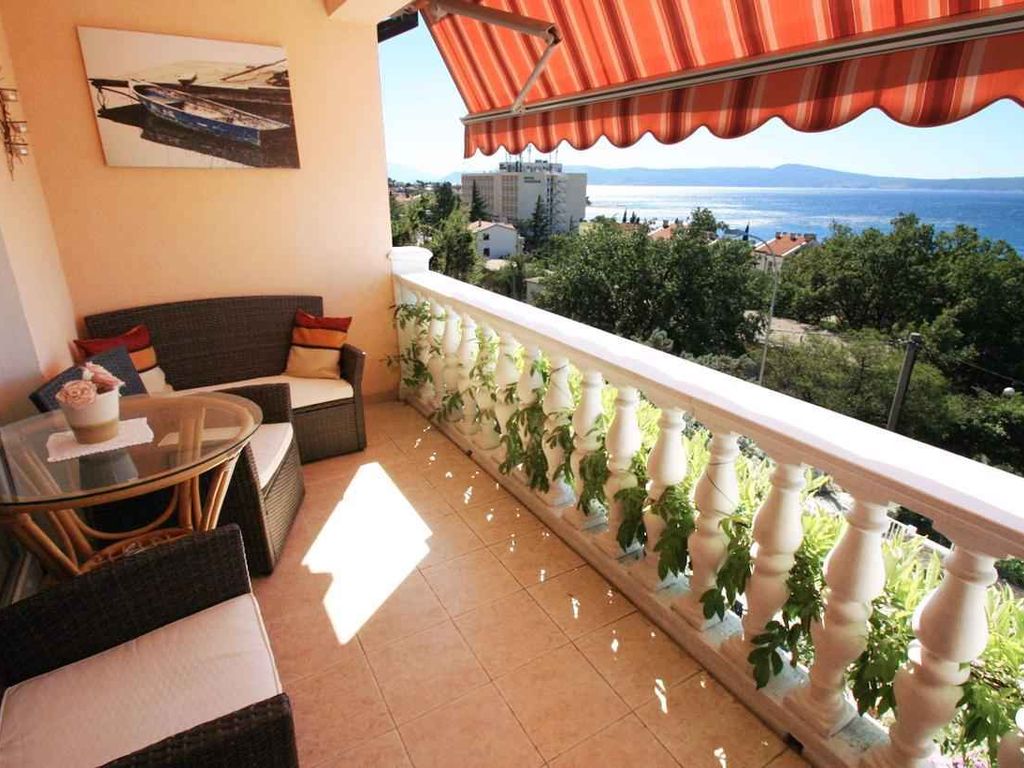 Ferienwohnung mit Balkon und Klimaanlage