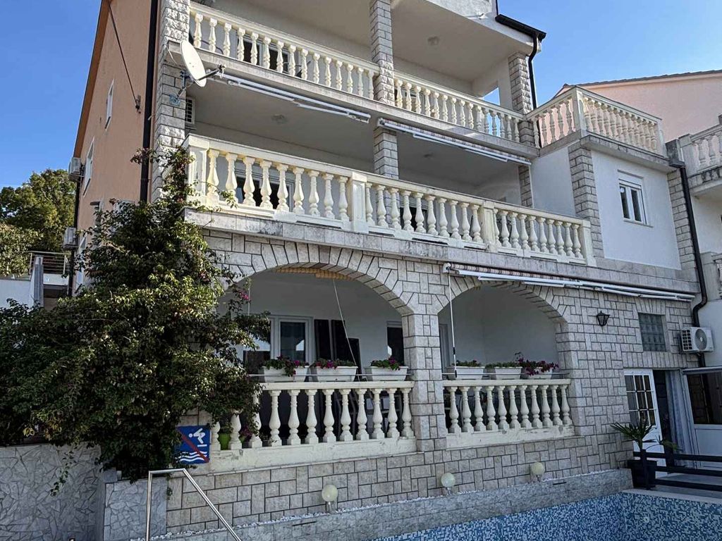 Studio mit Klimaanlage und Terrasse