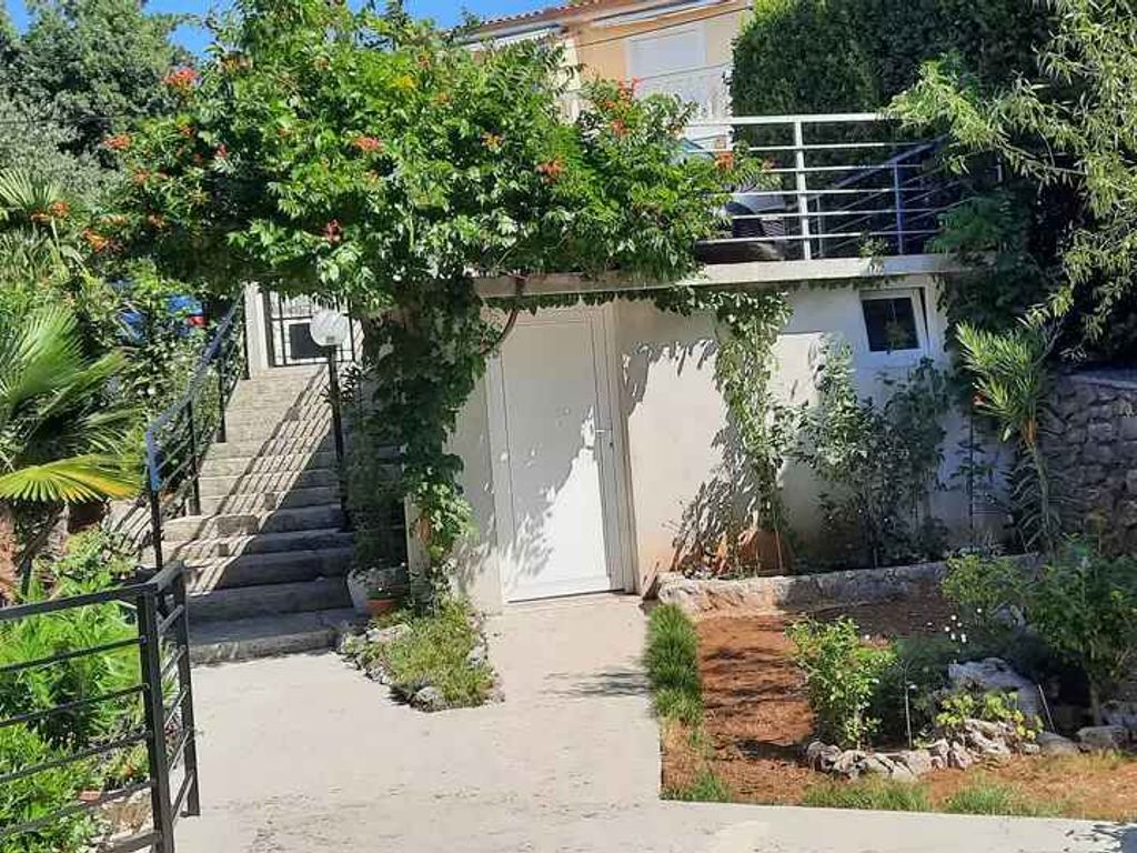 Ferienwohnung mit Balkon und Klimaanlage