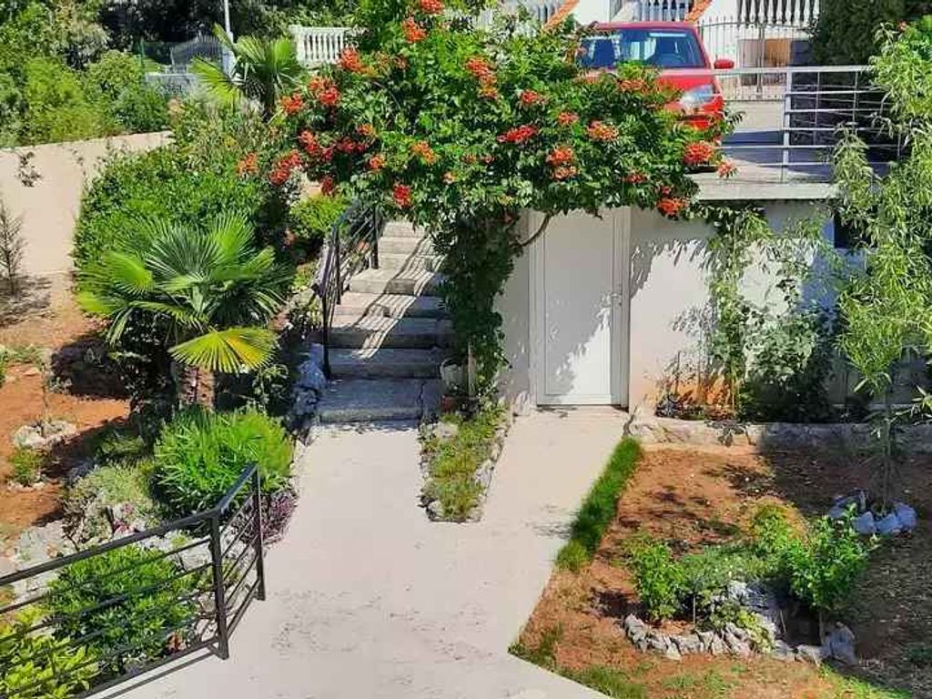 Ferienwohnung mit Balkon und Klimaanlage