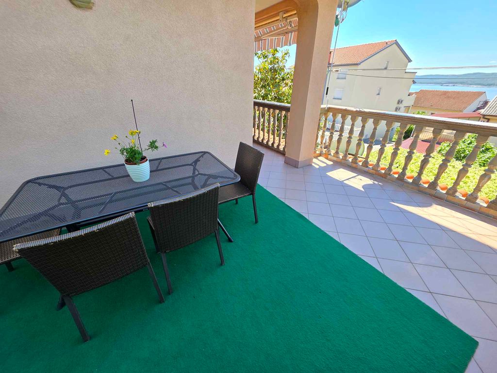 Ferienwohnung mit Terrasse