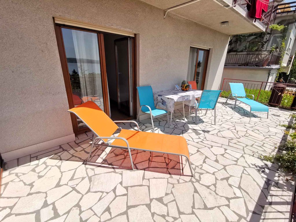 Ferienwohnung mit Terrasse und Meersicht