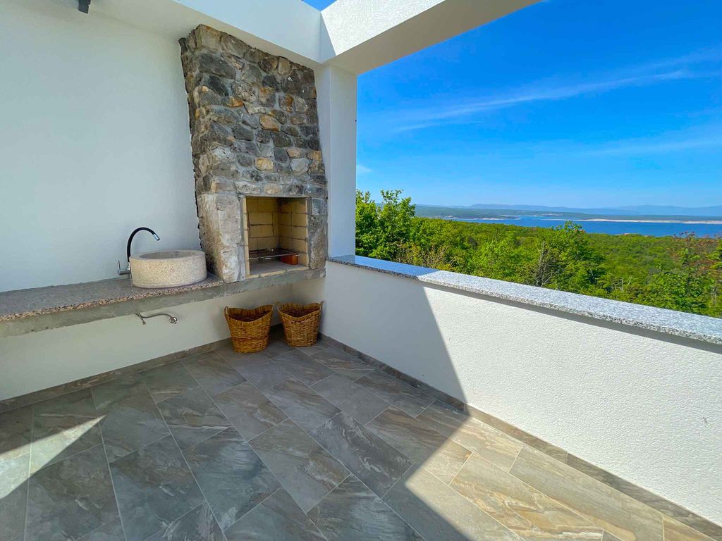 Villa mit herrlicher Aussicht und Jacuzzi