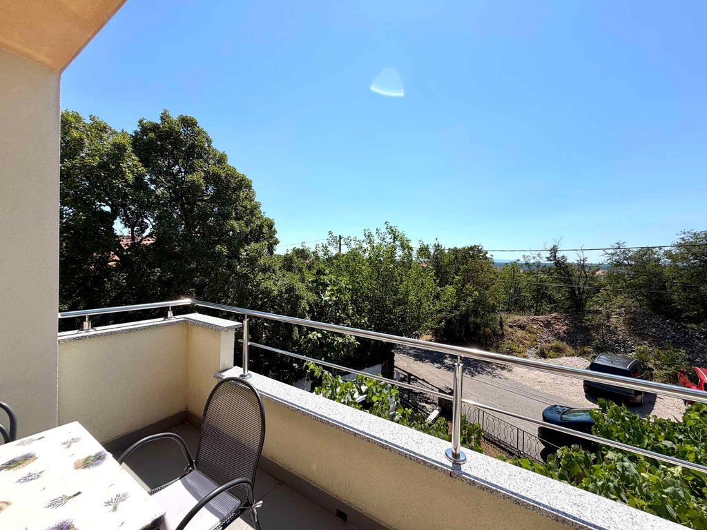 Ferienwohnung modern mit Balkon