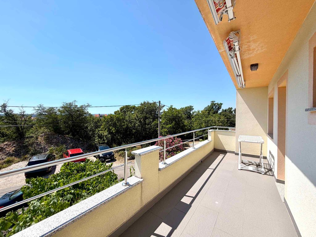Ferienwohnung modern mit Balkon