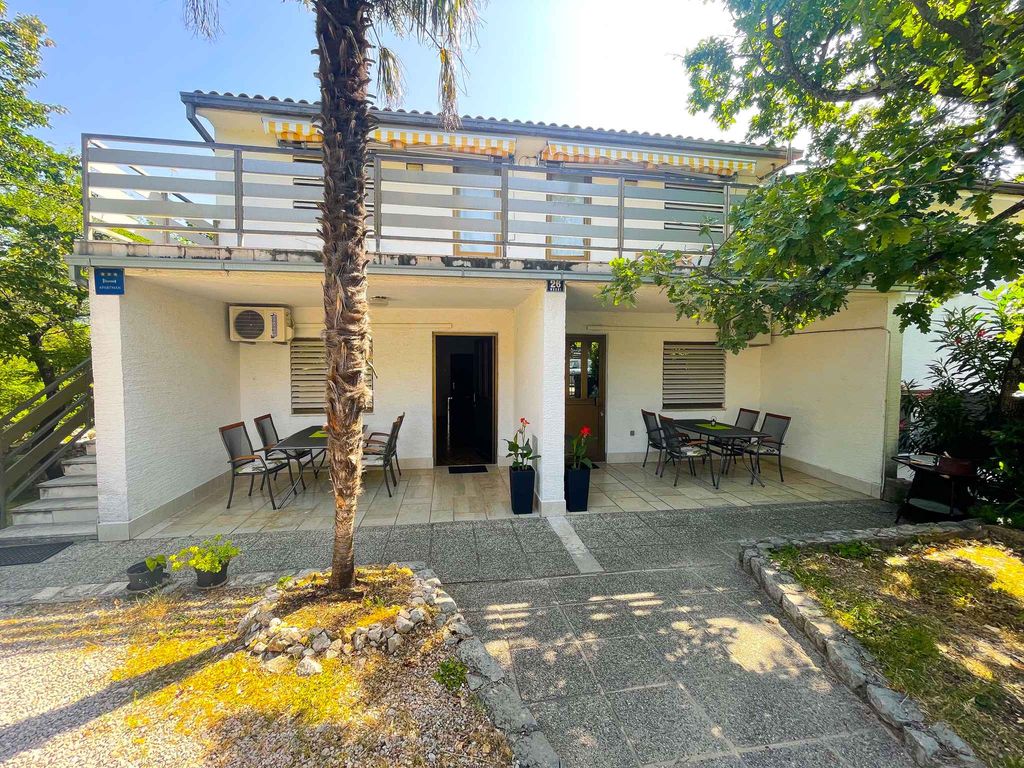 Ferienwohnung Mit Meerblick und Klimaanlage