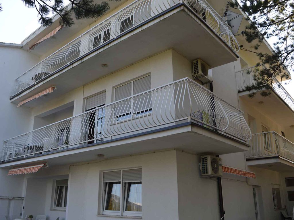 Ferienwohnung Mit Meerblick und Klimaanlage