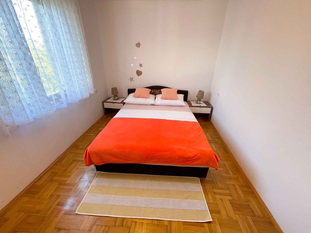Ferienwohnung mit Klimaanlage und Blick zum Meer