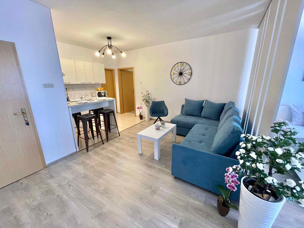 Ferienwohnung klimatisiert mit Balkon