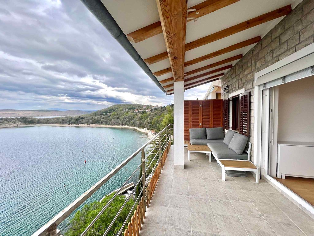 Ferienwohnung mit einen Balkon und Meerblick