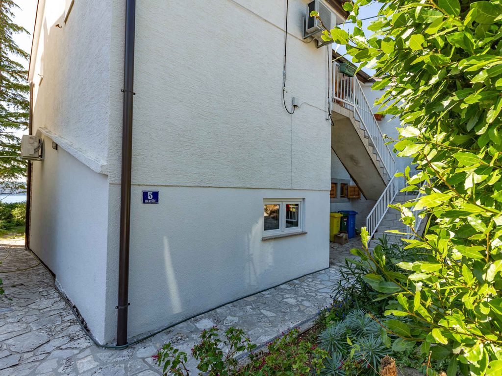Ferienwohnung nahe am Meer mit einem schönen Balkon