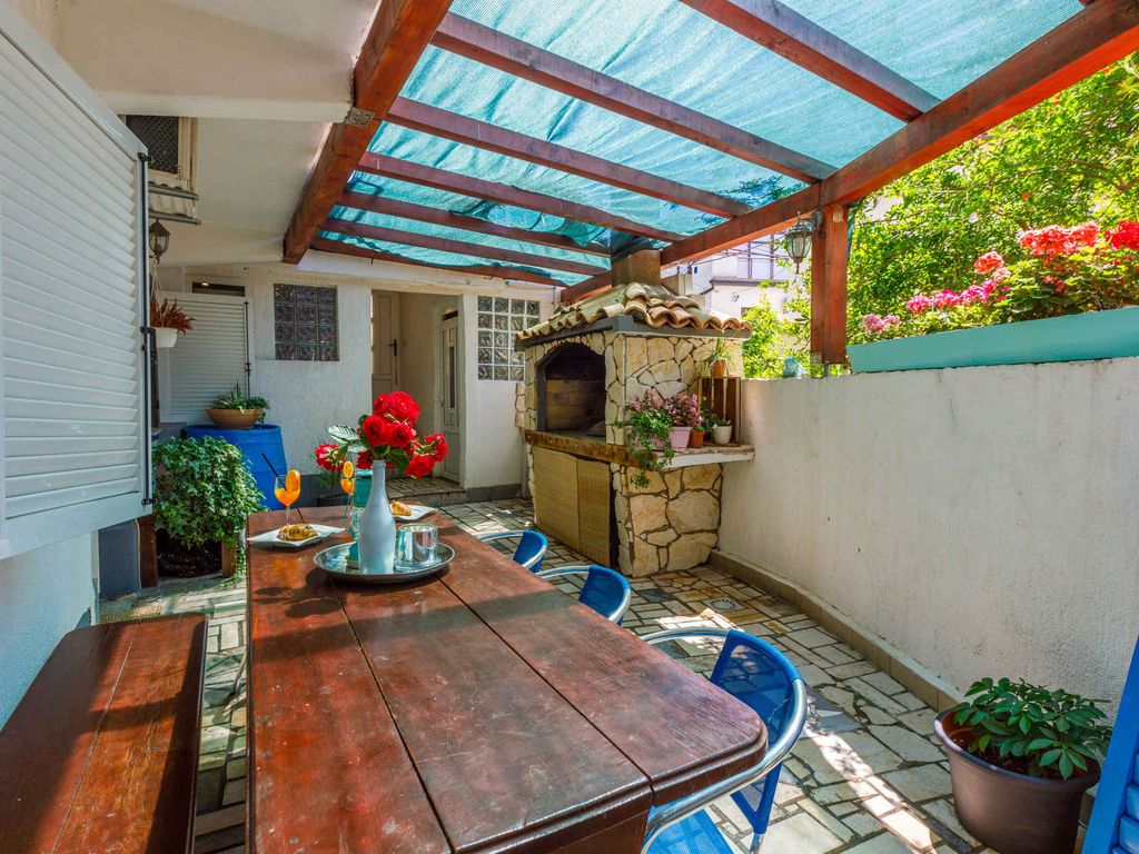 Ferienwohnung mit Terrasse und Klimaanlage