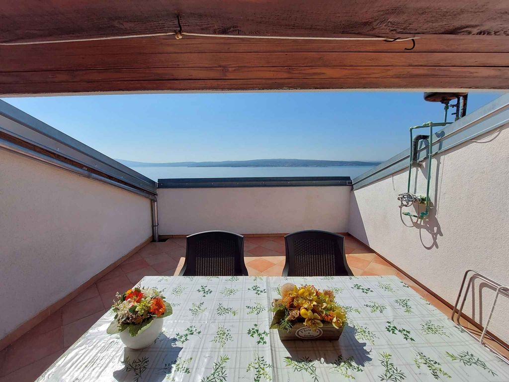 Ferienwohnung mit Balkon und Meerblick