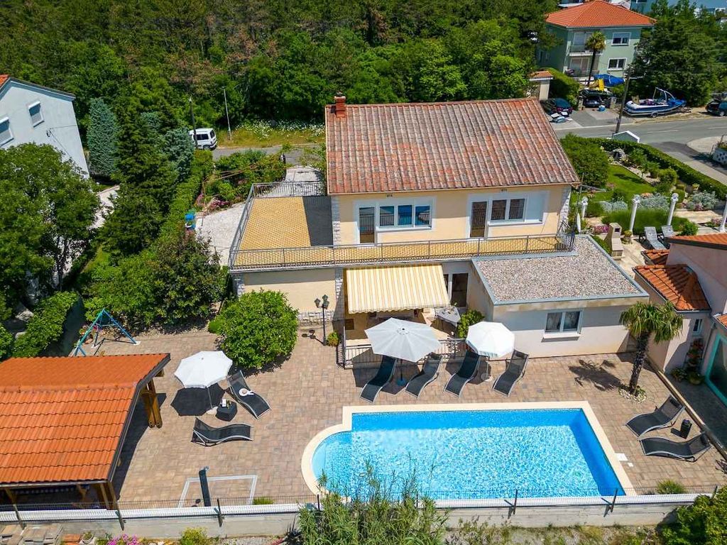 Villa mit Privatpool