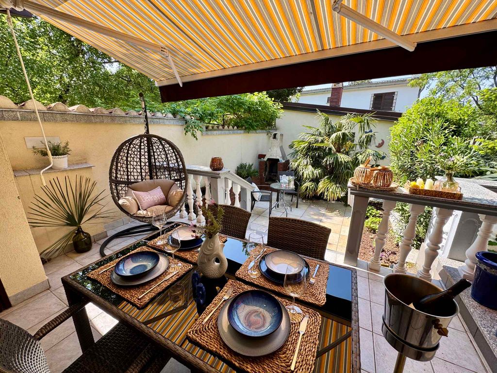 Ferienwohnung mit zwei Schlafzimmern und Garten