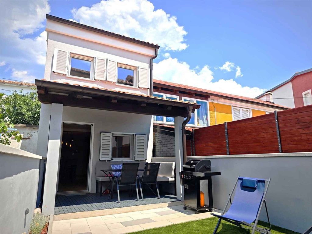 Ferienhaus mit Terrasse und zwei Schlafzimmern