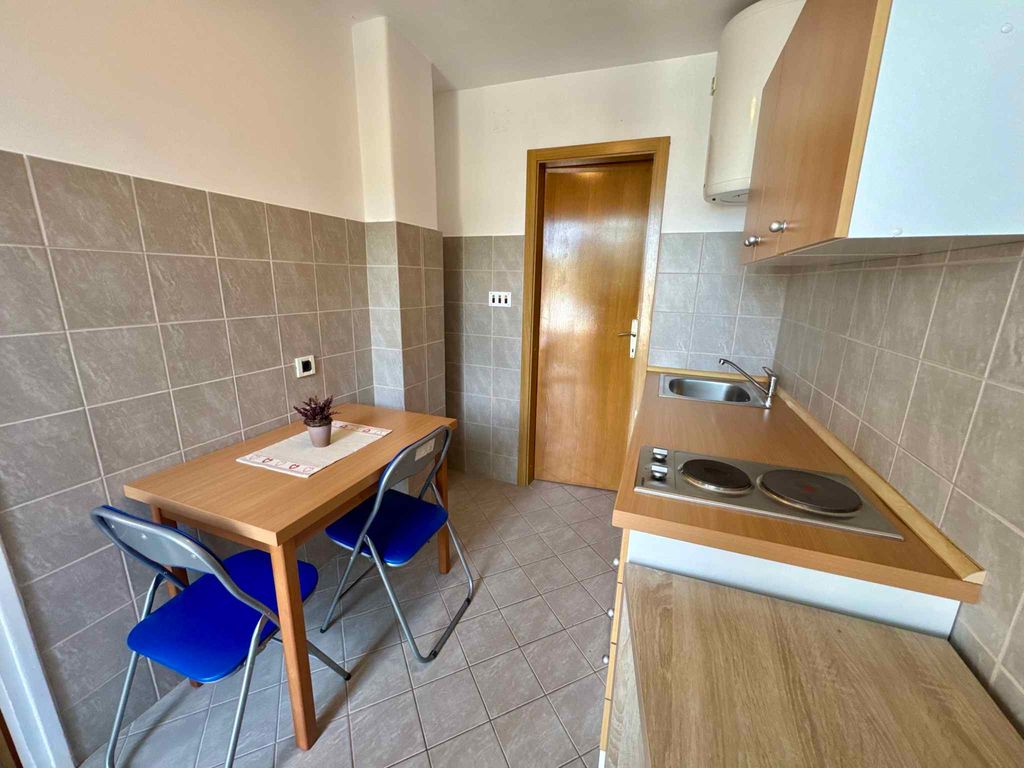 Ferienwohnung mit einem Balkon direkt am Meer