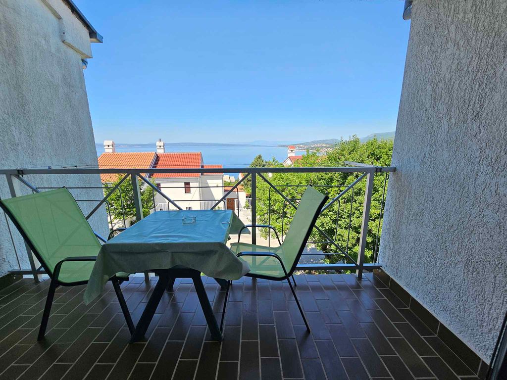 Ferienwohnung mit Balkon und Meerblick