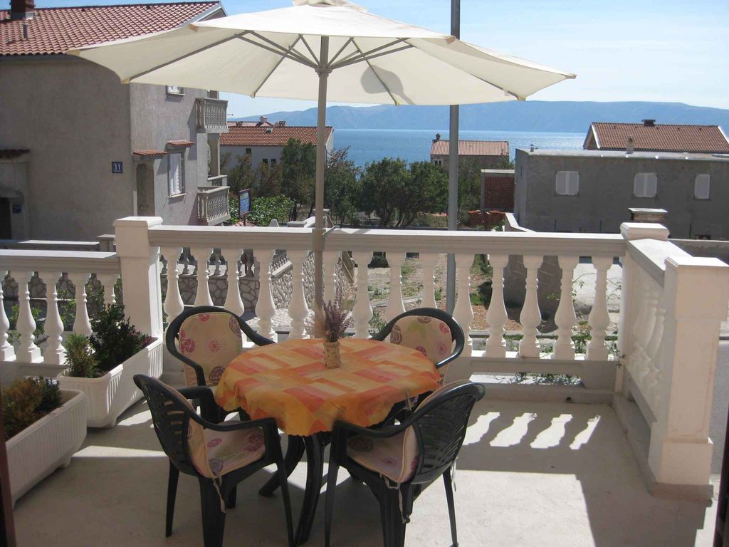 Ferienwohnung mit Terrasse und Grill