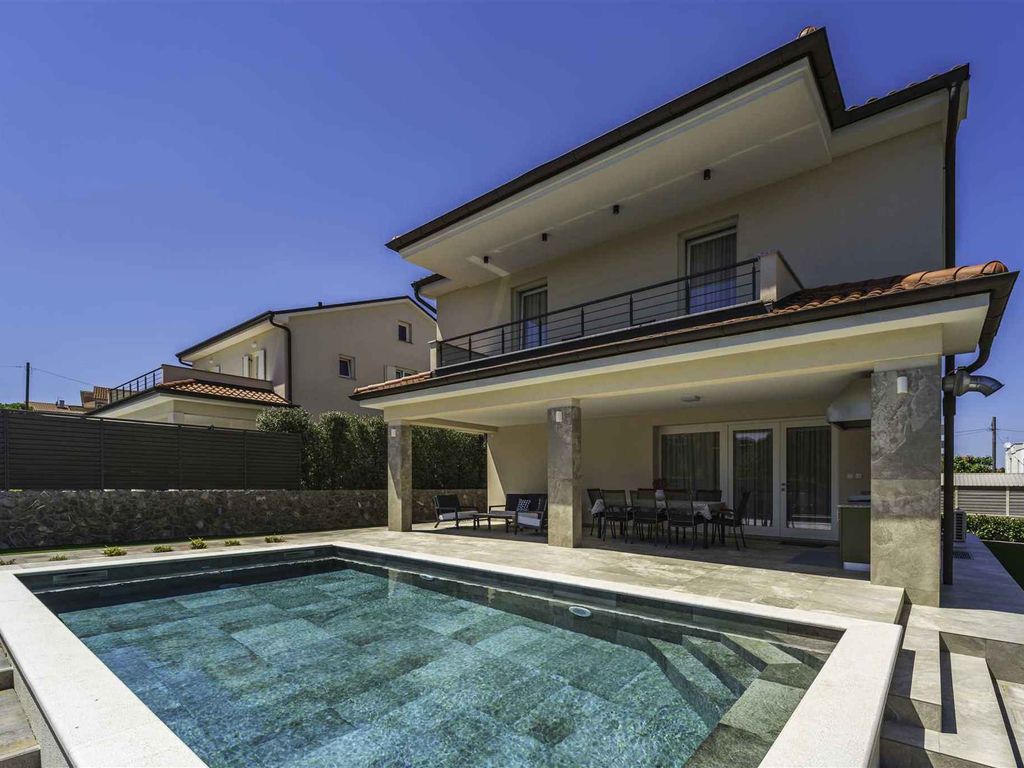 Villa Mit einem schönen Pool