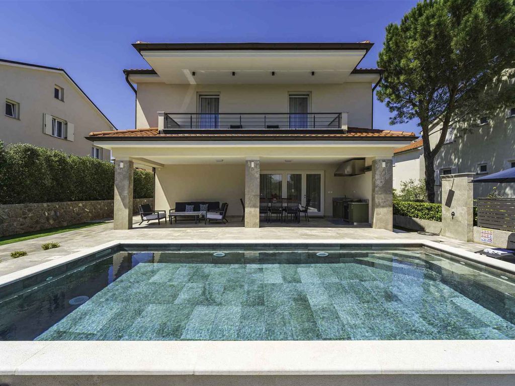 Villa Mit einem schönen Pool
