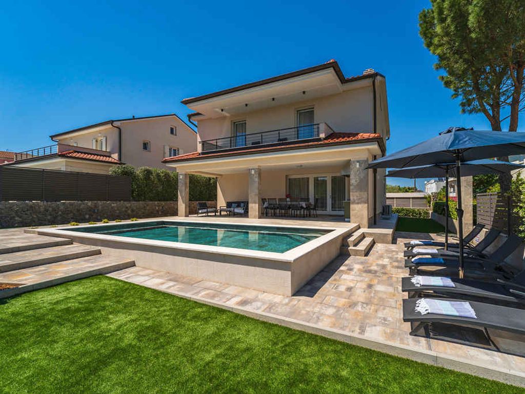 Villa Mit einem schönen Pool