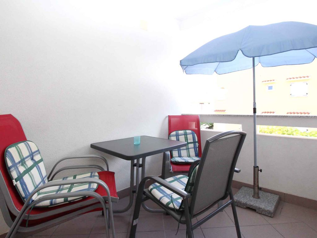 Ferienwohnung mit Klimaanlage und Balkon