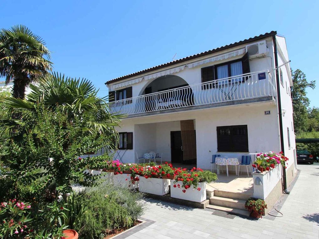 Ferienwohnung mit Klimaanlage und Terrasse