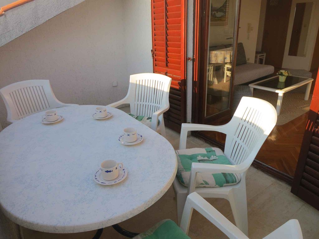 Ferienwohnung mit Klimaanlage und Meerblick