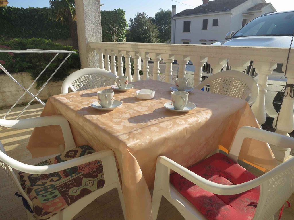 Ferienwohnung mit Terrasse und Klimaanlage