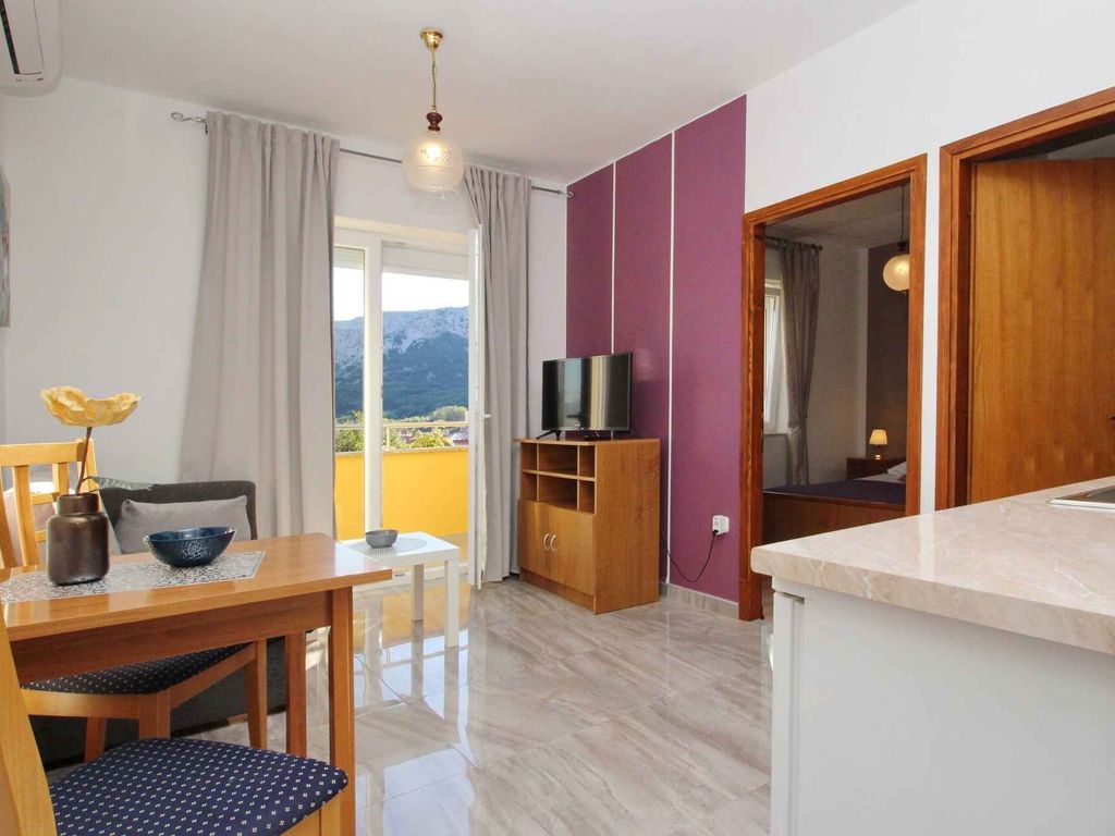 Ferienwohnung mit Balkon und Klimaanlage