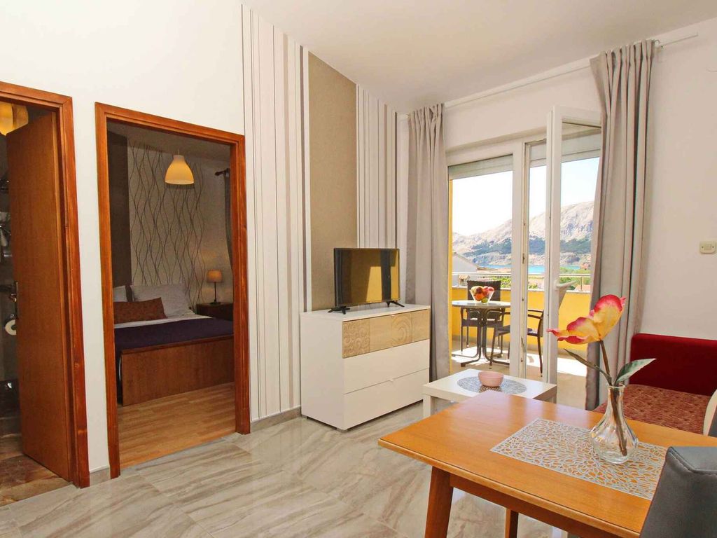 Ferienwohnung mit Balkon und Klimaanlage