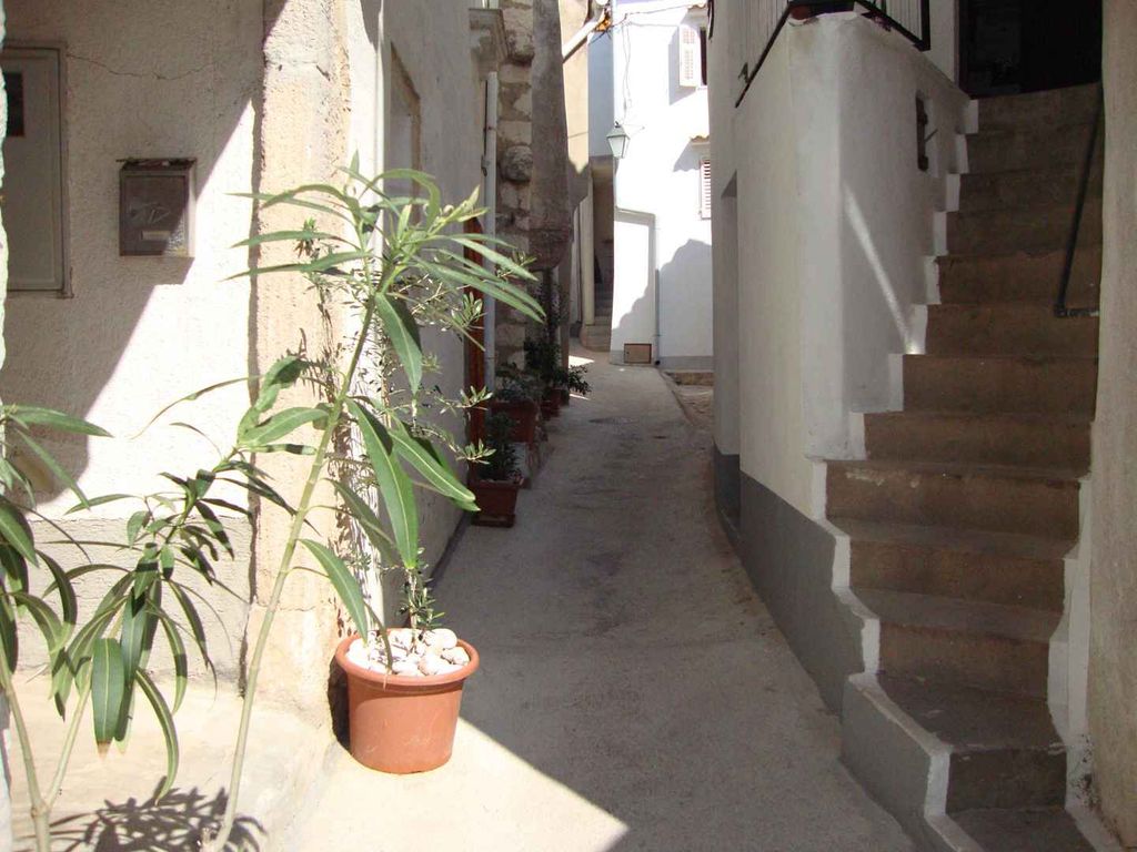 Ferienwohnung mit Terrasse und Klimaanlage