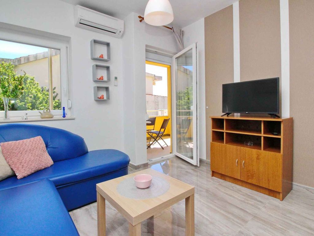 Ferienwohnung mit Balkon und Klimaanlage