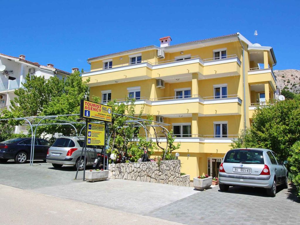 Ferienwohnung mit Balkon und Klimaanlage