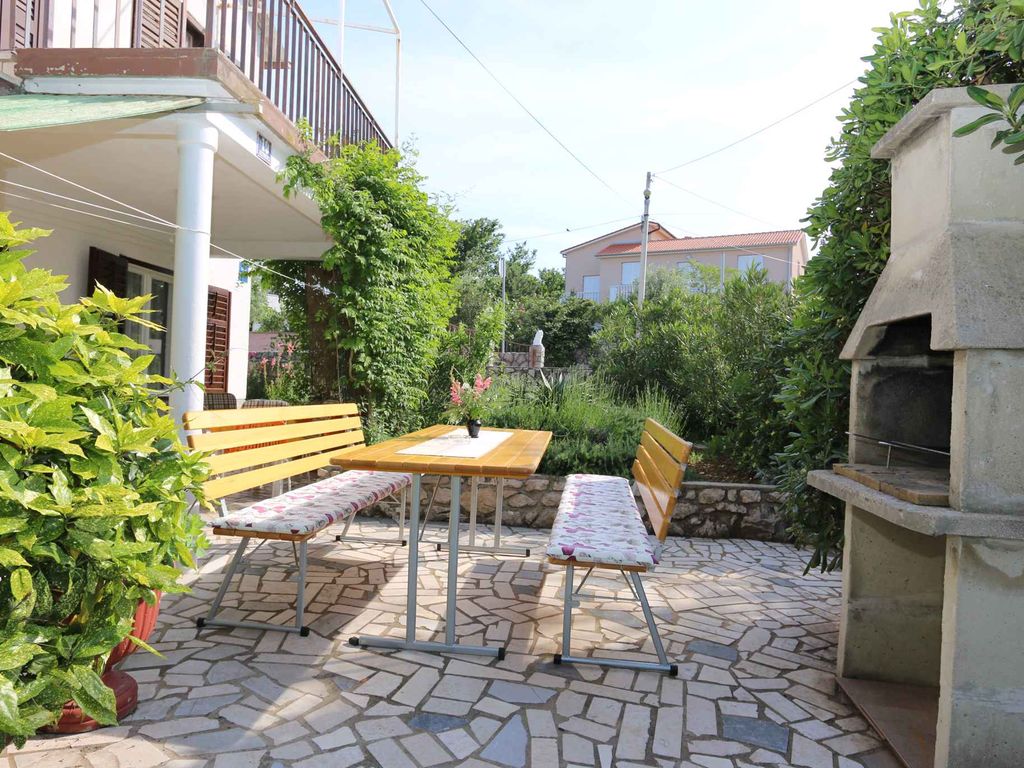 Ferienwohnung mit Klimaanlage und Terrasse