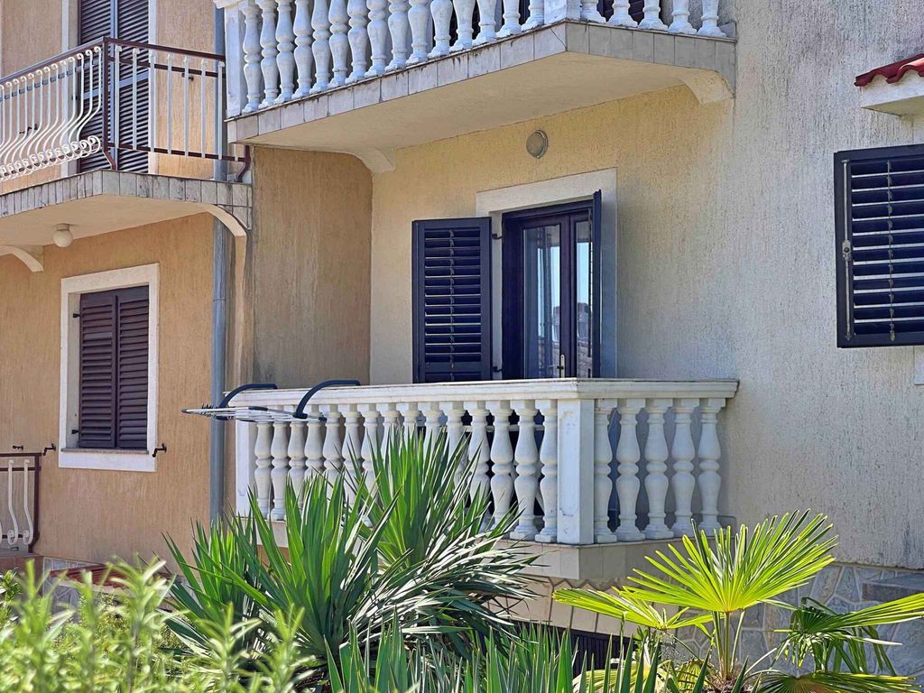 Ferienwohnung mit Terrasse und Klimaanlage